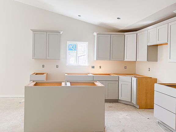 5th image of 15124 Kingfisher Way