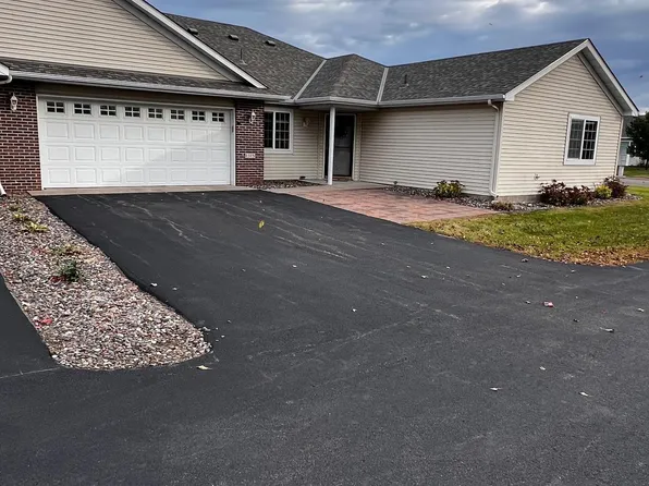 1315 Heritage Ln, Waite Park, MN 56387