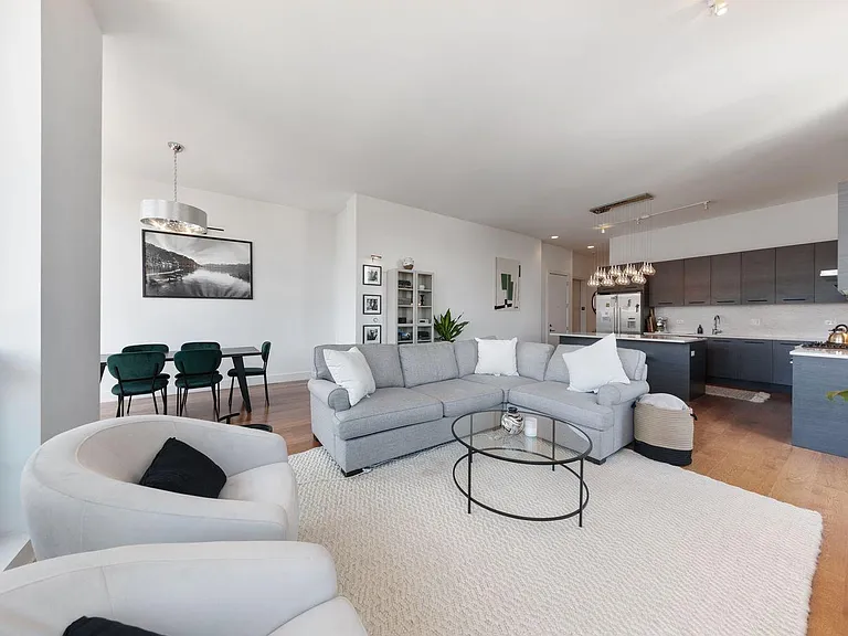 122 S Aberdeen St #5N — Photo 7