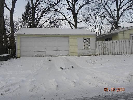 2nd image of 313 N Lakeshore Dr