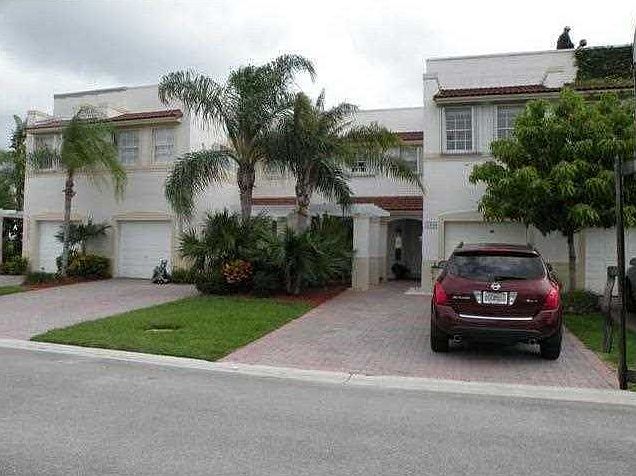 1st image of 10938 NW 63rd St