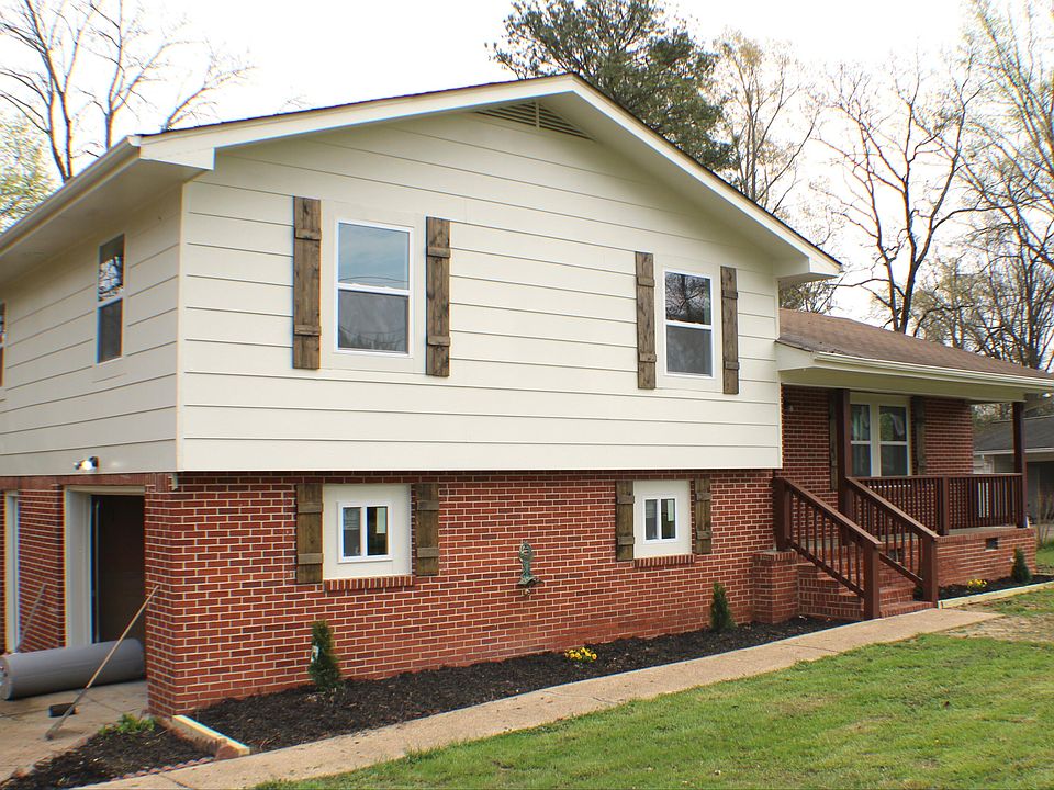 1st image of 13 Edgewood Cir