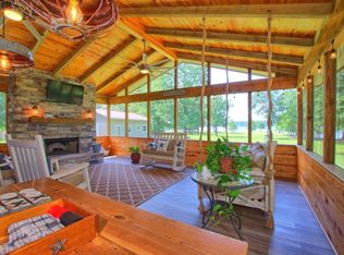 190 Grandview Ct, Hemphill, TX 75948