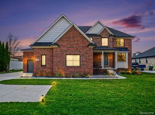 47705 Card Rd, Macomb, MI 48044