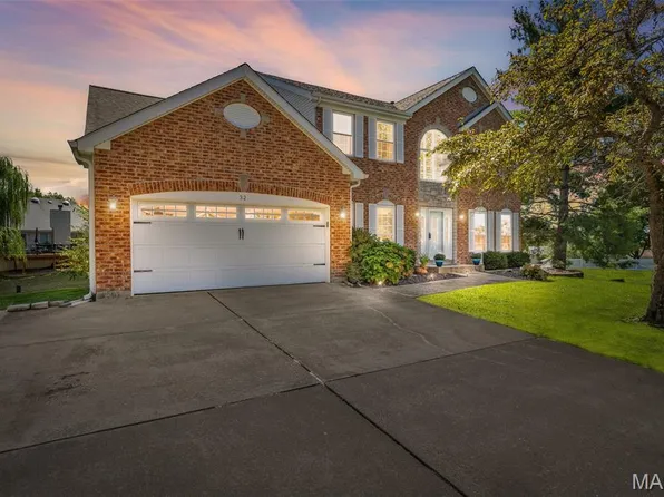 32 Gulf Shores Dr, O'Fallon, MO 63368