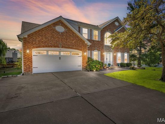 32 Gulf Shores Dr, O'Fallon, MO 63368