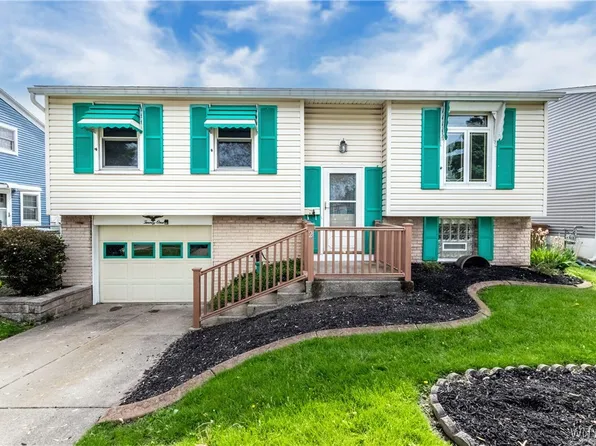 21 Francine Ln, Cheektowaga, NY 14227