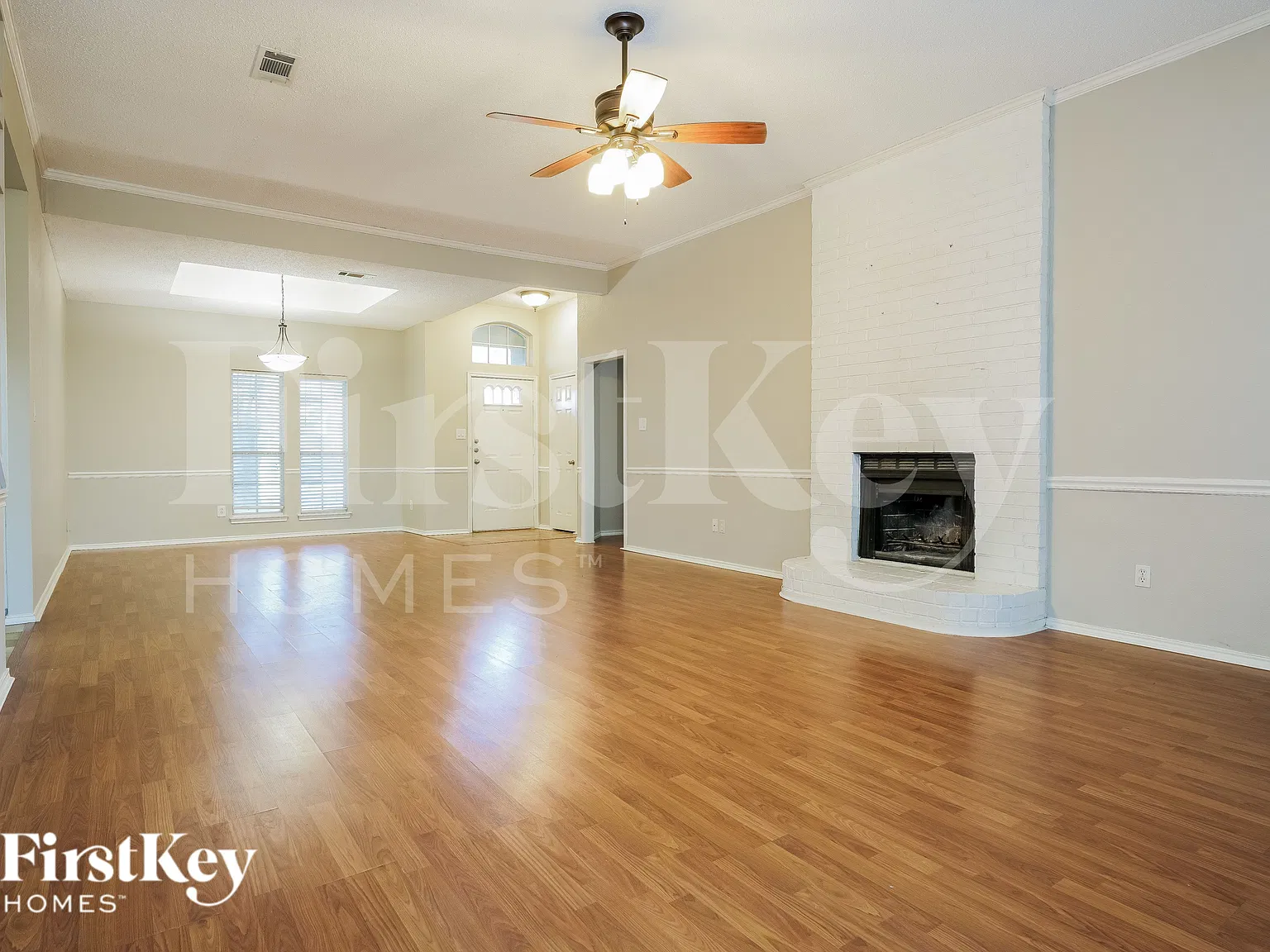 4 bed, 2.0 bath, 2138 sqft, $2,820 — Photo 4