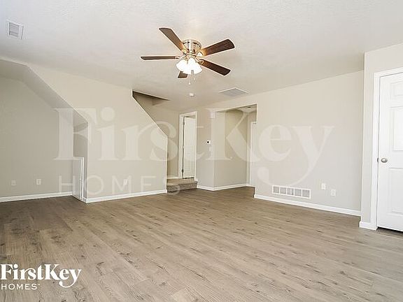 4th image of 61 Meadowlark Cir
