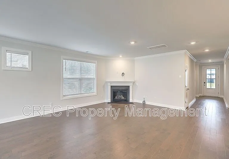 166 Whaler Ave — Photo 7