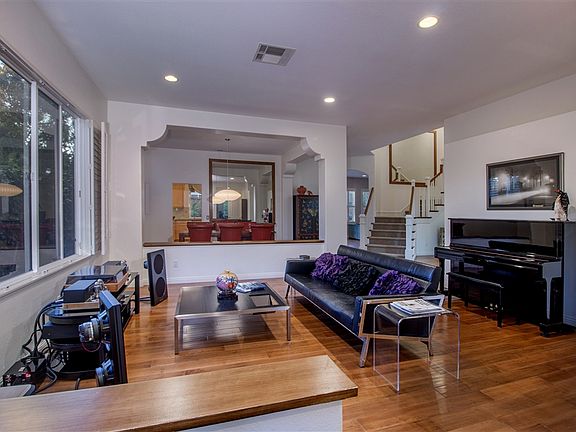 4th image of 5238 Southhampton Cv