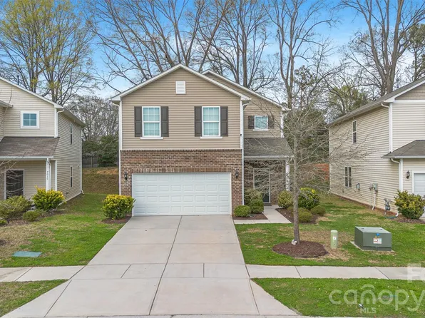 7019 Thornrose Dr, Charlotte, NC 28210