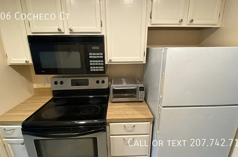 1006 Cocheco Ct — Photo 12