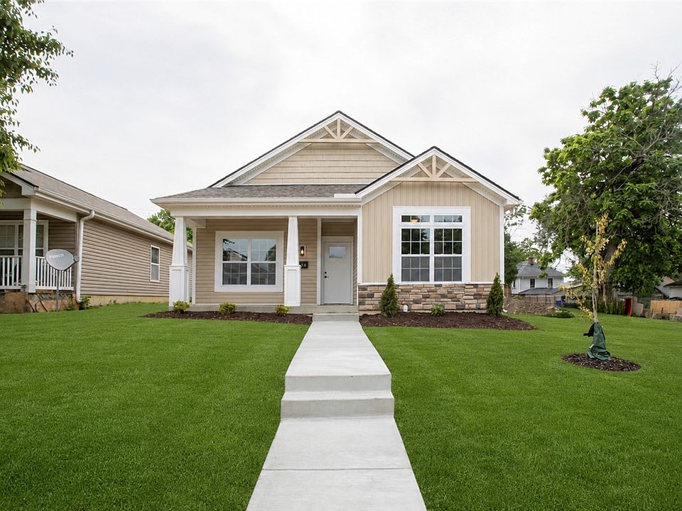1st image of 2052 Ravenwood Ave