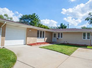 5485 Adeline Pl, Oak Forest, IL 60452