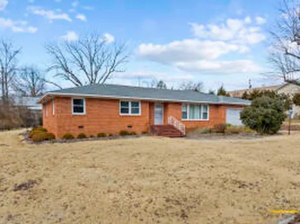 104 Fairfax Ave, Harrison, AR 72601