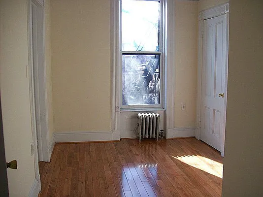 Rented by Frank Valvo Real Estate | media 17