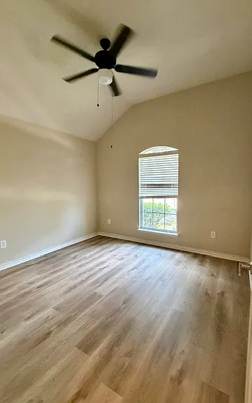 1700 Summerfield Dr — Photo 30