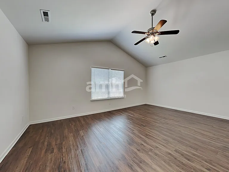 145 Mount Olivet Dr — Photo 11