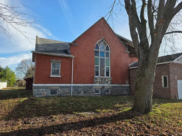6243 Maple St, Levering, MI 49755