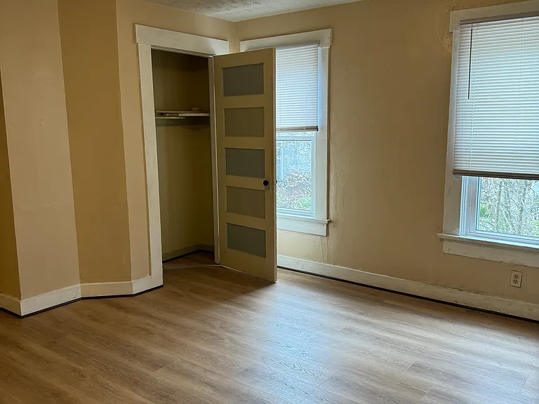 211 Alberta St #213C — Photo 7