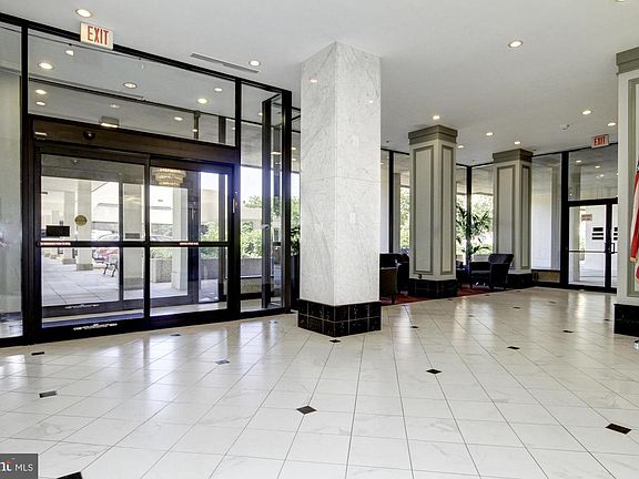 2nd image of 400 Madison St APT 2101