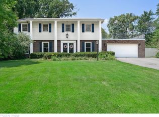 10S030 Clarendon Hills Rd, Willowbrook, IL 60527