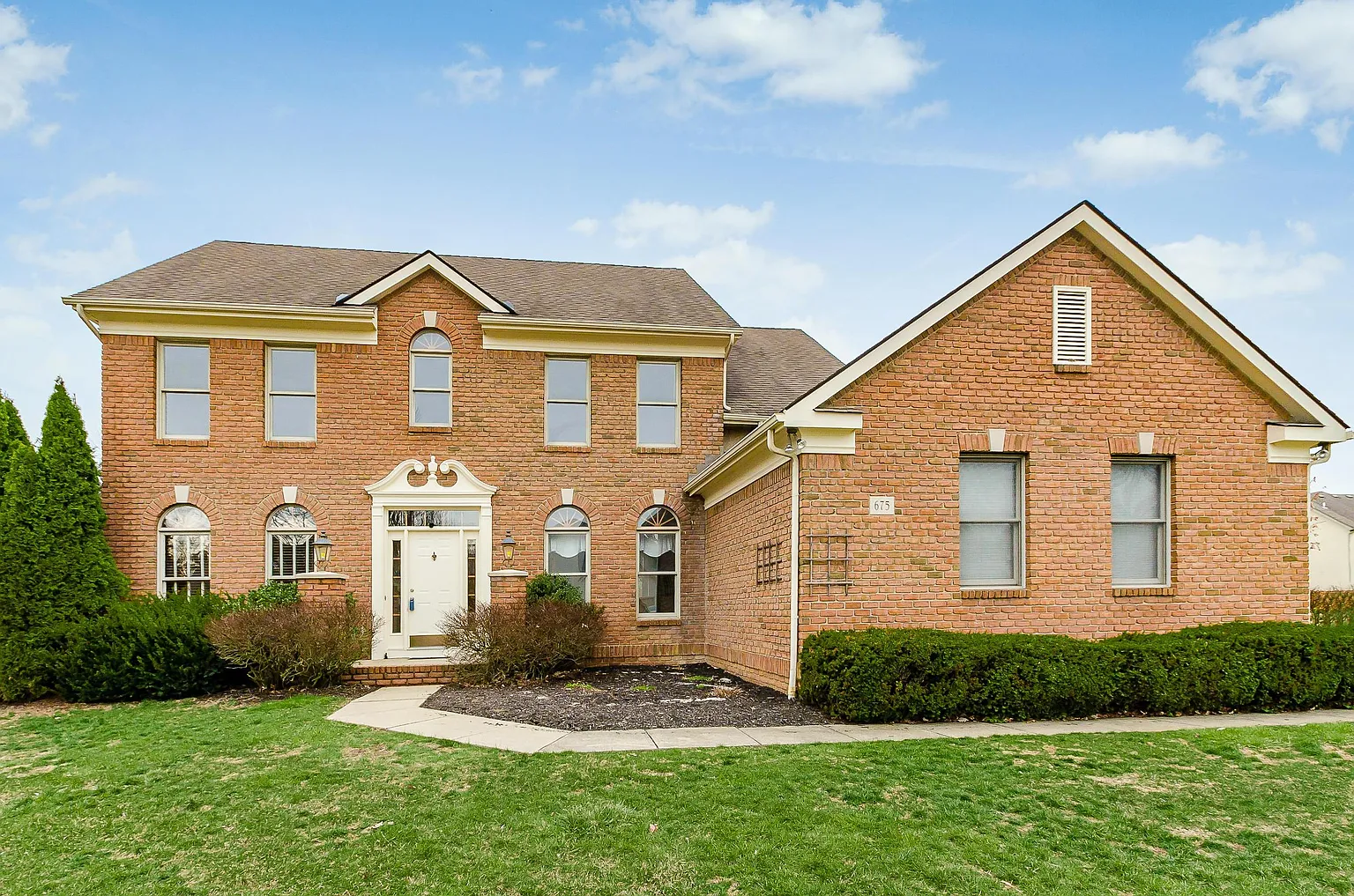 675 Surf Ct photo 1