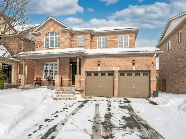 2083 Jaguar Ln, Oakville, ON L6M 4R5