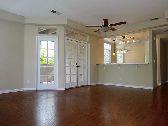 4th image of 3412 Cameo Dr Unit 17