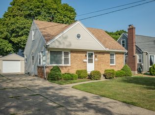 1659 Jennette Ave NW, Grand Rapids, MI 49504