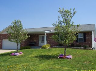120 N Ferkel St, Columbia, IL 62236