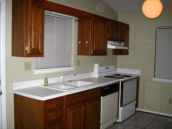 5th image of 7026 Autumn Wood Ln