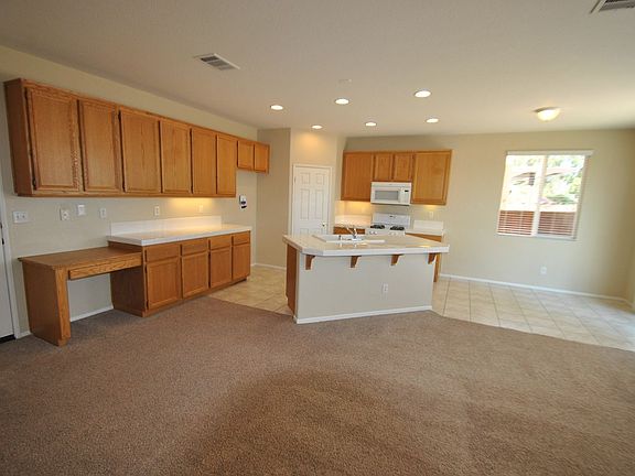 5th image of 38308 Tranquila Ave