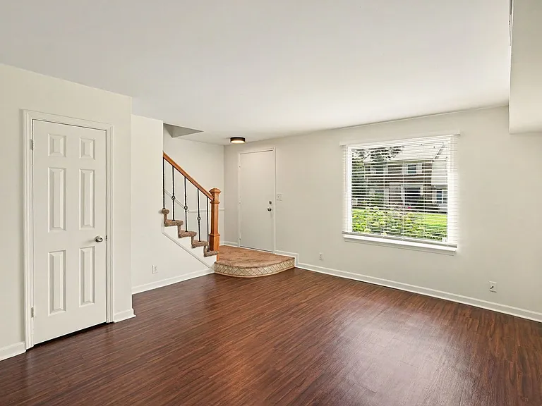 8300 Sawyer Brown Rd #R302 — Photo 19