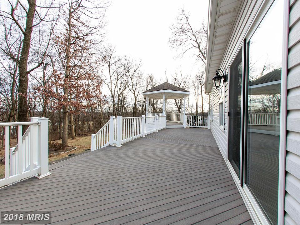 2nd image of 236 Braeburn Dr