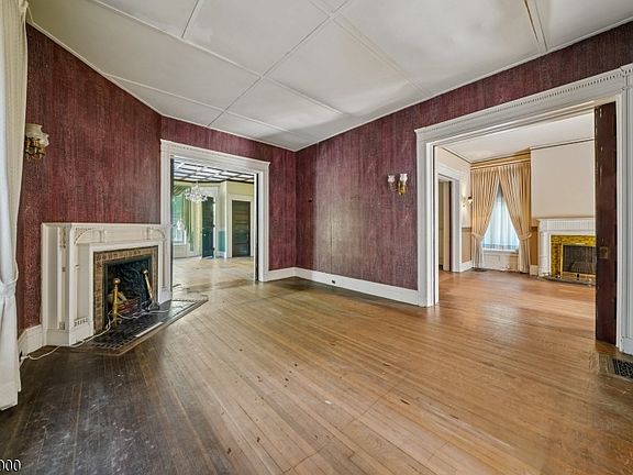 5th image of 279 Scotland Rd