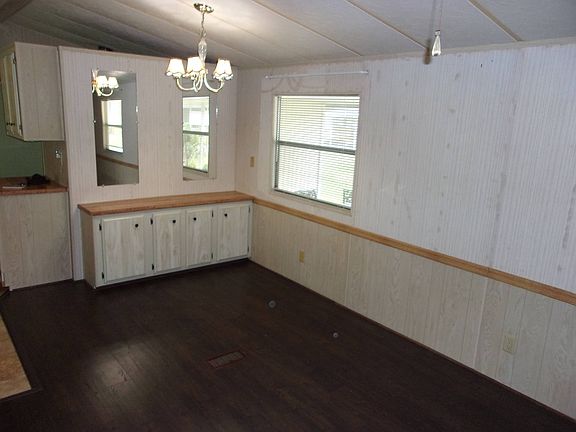 5th image of 203 Orchid Dr