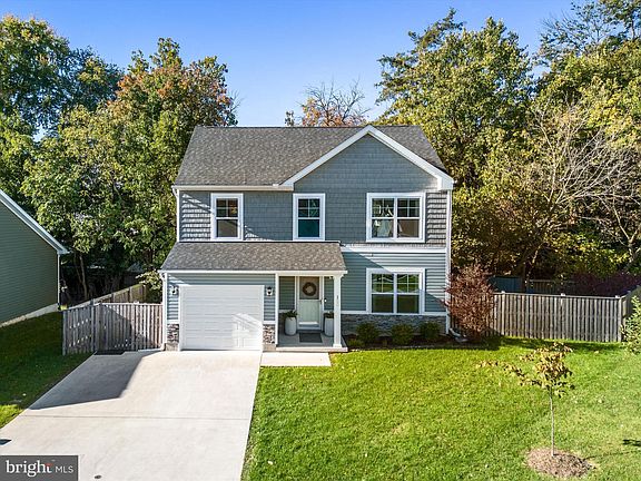 2nd image of 130 Village Cir