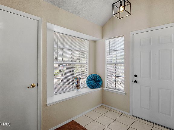2nd image of 1831 Chris Scott Dr