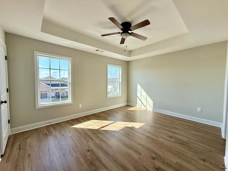 212 Beau Claire Cir — Photo 28