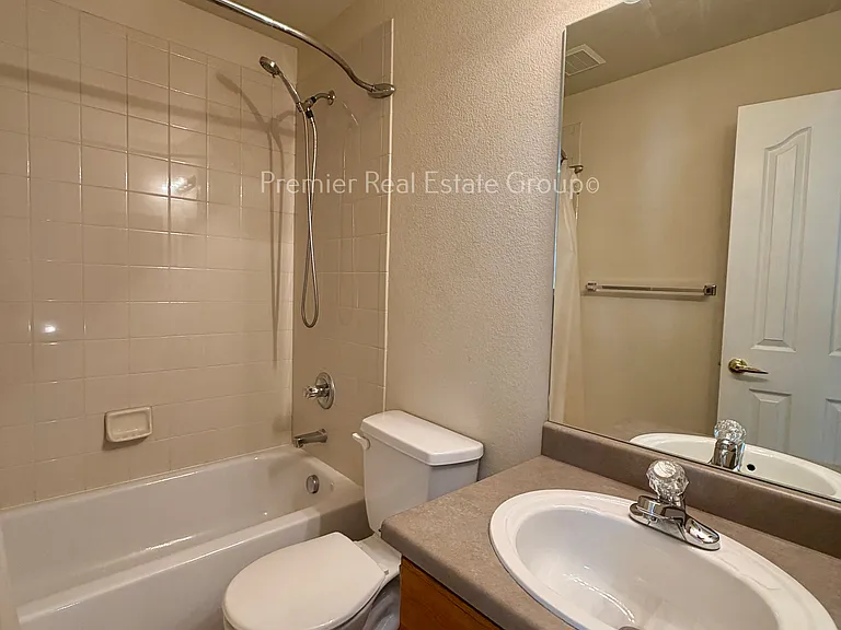 2225 Stepping Stones Way #A — Photo 13