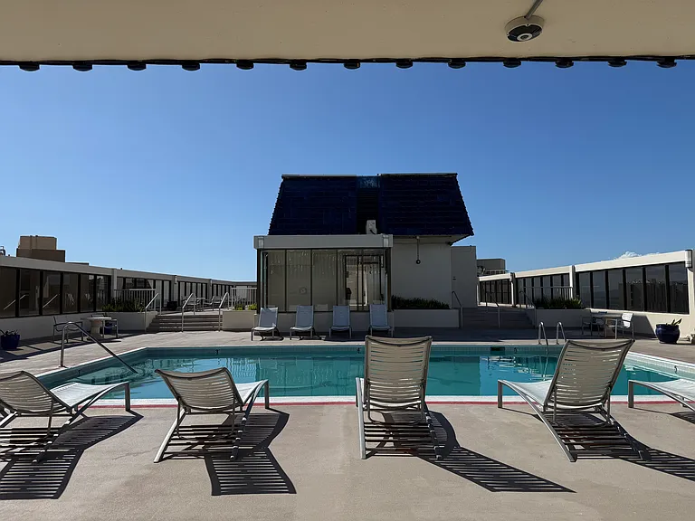 400 Hobron Ln #2815 — Photo 10