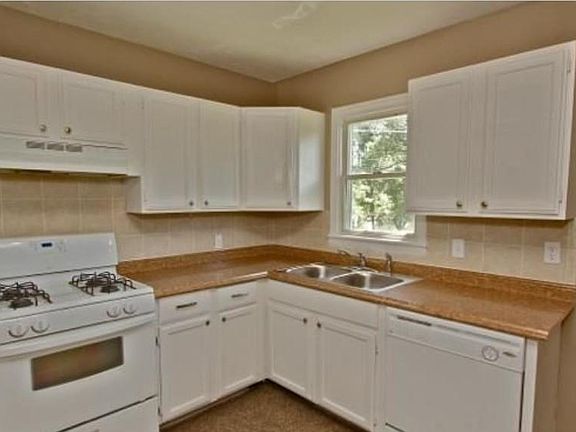 4th image of 7005 S 21st Ave