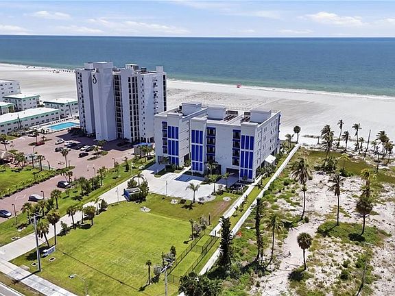 3rd image of 6230 Estero BLVD #101