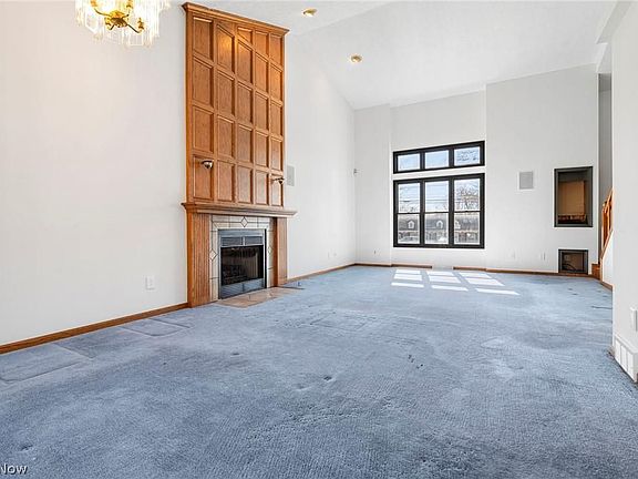 4th image of 5913 Fulton Dr NW
