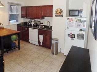 385 Harvard St #4R, Brookline, MA 02446