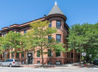 1034 W Armitage Ave #A, Chicago, IL 60614