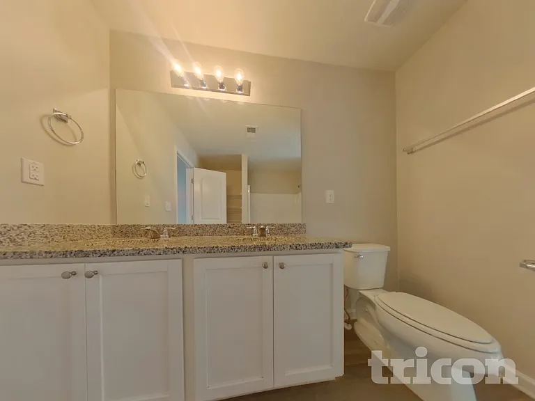 133 Glendale Blvd — Photo 7