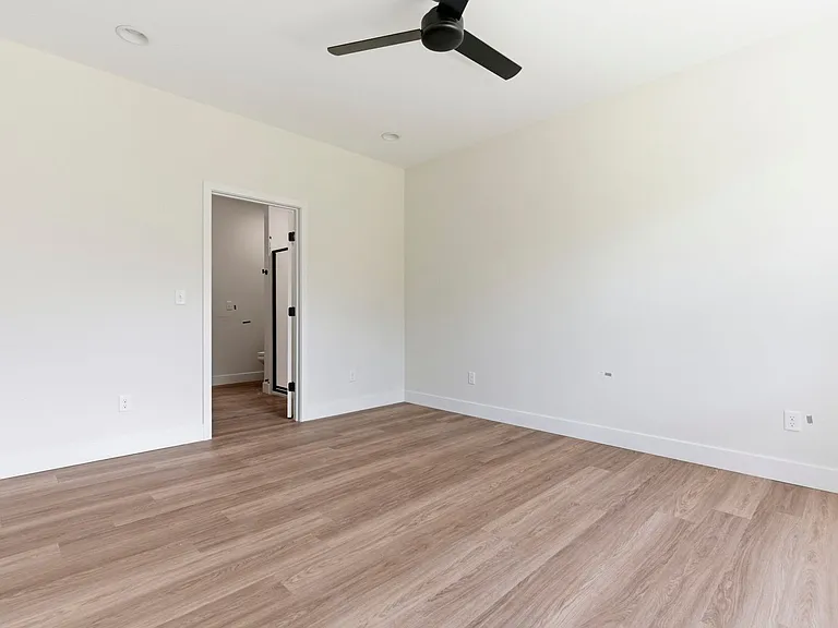 4423 S Reed Ave — Photo 43